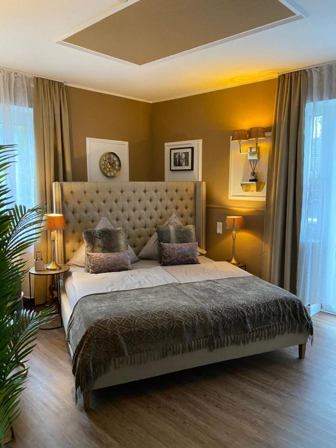 Boutique Hotel Villa Sarah Дюссельдорф Экстерьер фото