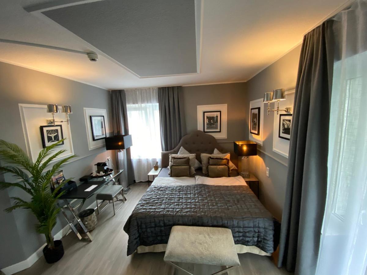 Boutique Hotel Villa Sarah Дюссельдорф Экстерьер фото