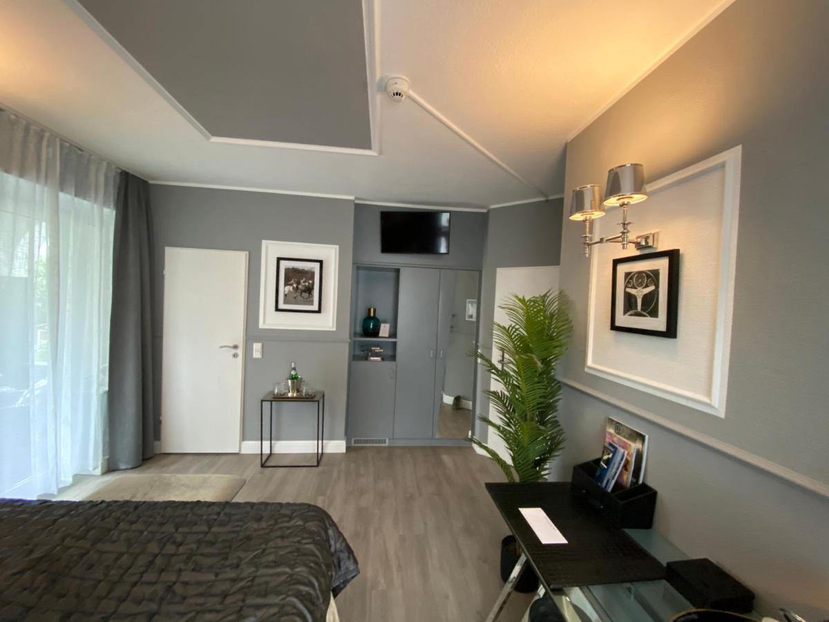 Boutique Hotel Villa Sarah Дюссельдорф Экстерьер фото