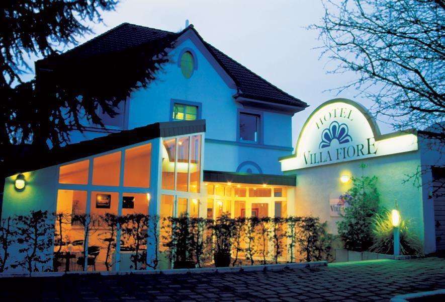 Boutique Hotel Villa Sarah Дюссельдорф Экстерьер фото